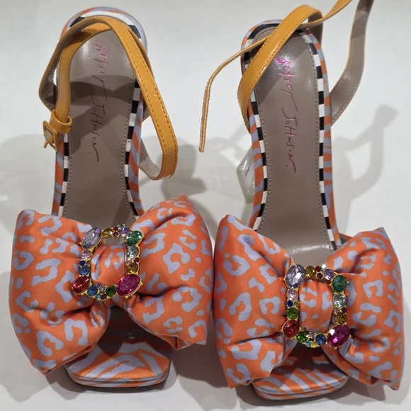 Betsey Johnson Size 6 Orange Patterned Bow Slingback Heels with Gem Accent - Picture 6 of 6